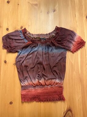 cha cha vente Rust & Blue Ombre Smocked Hem Blouse